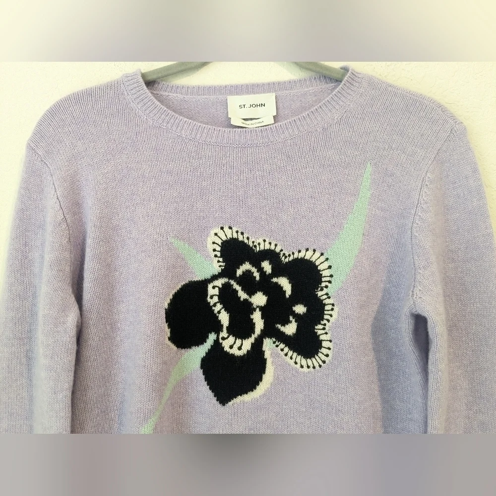 St. John Lilac Purple Floral Intarsia 100% Cashmere Crewneck Sweater Designer